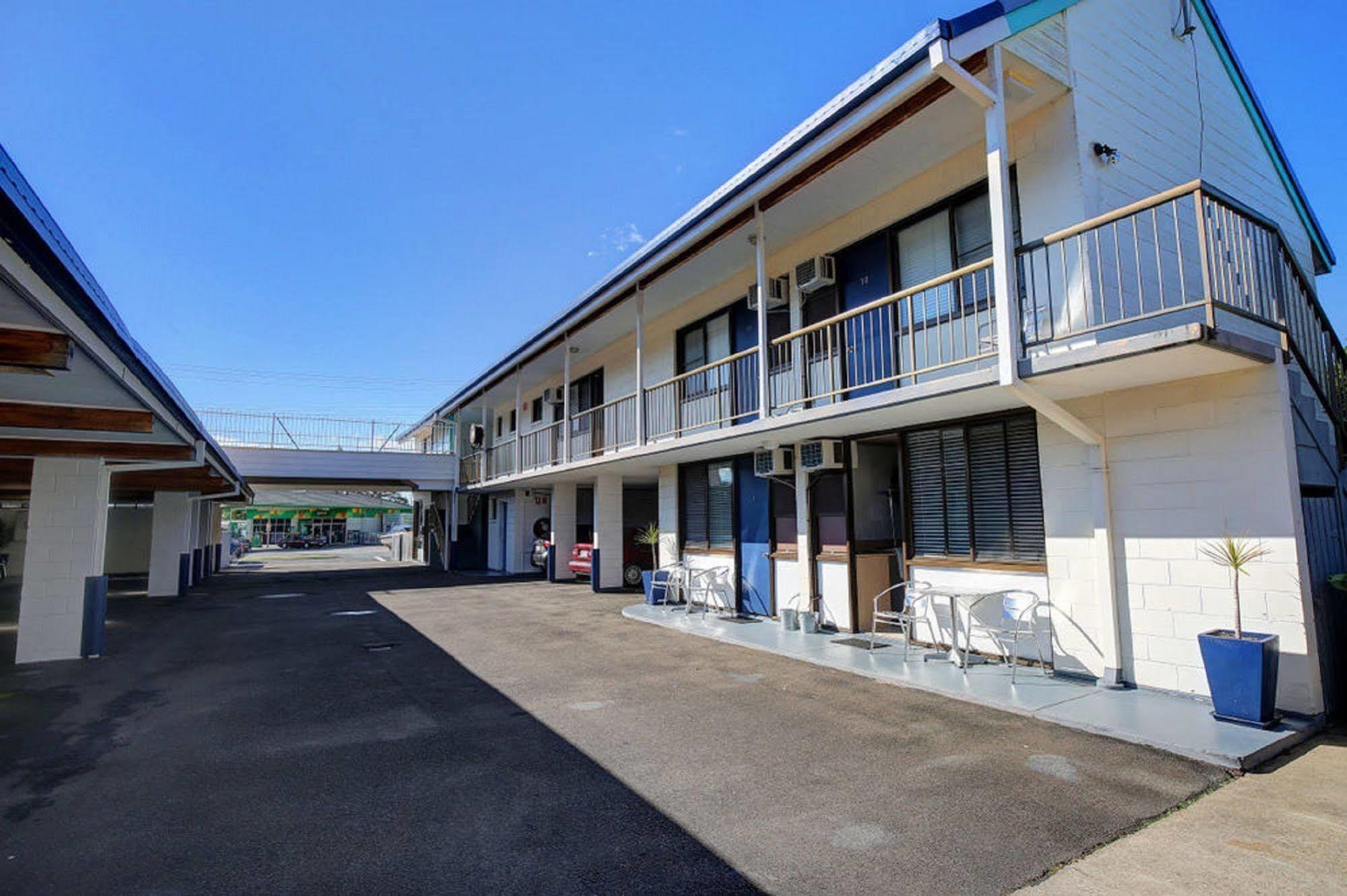 カラウンドラ モファット ビーチ モーテル エクステリア 写真
